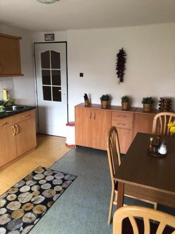 Apartman Skvela Nalada Vsemyslice Екстер'єр фото